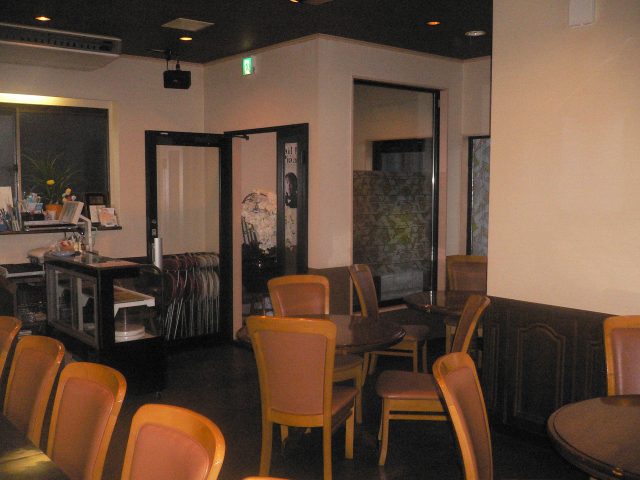 群馬館林 店舗改装 施工前の内装
